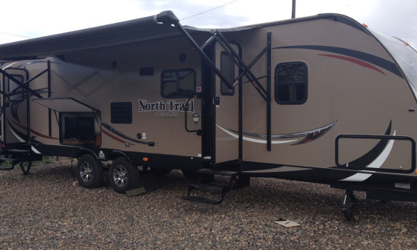RV Rental Denver Travel Trailer North Trail exterior